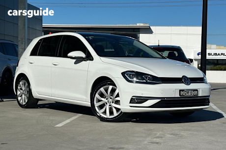 White 2017 Volkswagen Golf Hatchback 110 TSI Highline