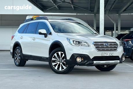 White 2016 Subaru Outback Wagon 2.5I Premium