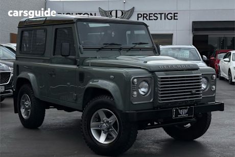 Green 2015 Land Rover Defender Wagon 90