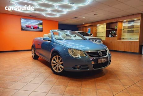 Blue 2007 Volkswagen EOS Convertible