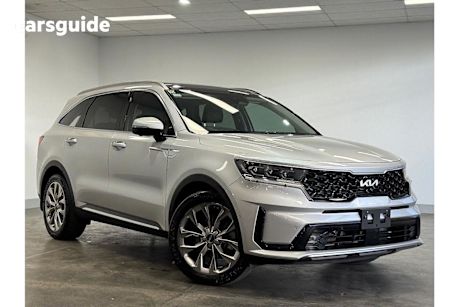 Silver 2022 Kia Sorento SUV GT-LINE 4X4