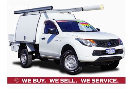 White 2017 Mitsubishi Triton OtherCar GLX R