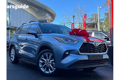 Blue 2022 Toyota Kluger SUV GRANDE 4X4