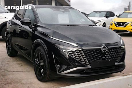 Black 2025 Nissan Qashqai Wagon TI F