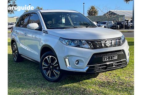 White 2021 Suzuki Vitara SUV TURBO 4X4