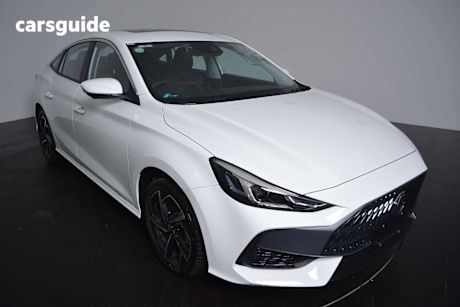 White 2025 MG MG5 Sedan Essence
