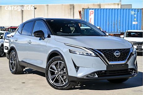Grey 2024 Nissan Qashqai SUV TI F