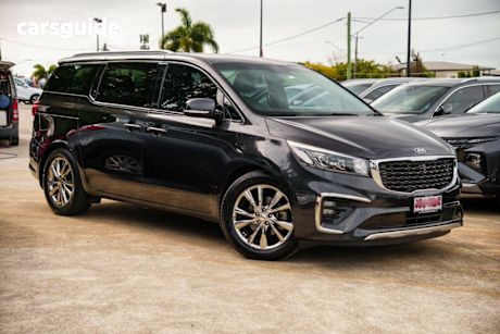 Grey 2018 Kia Carnival Wagon Platinum