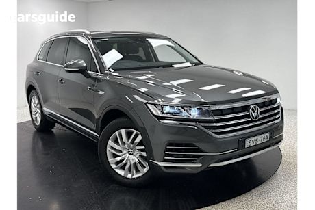 Grey 2022 Volkswagen Touareg Wagon 170TDI 4WD