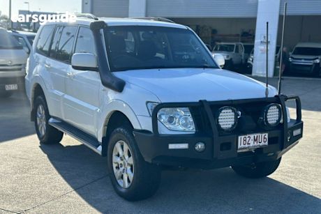 White 2014 Mitsubishi Pajero Wagon GLX-R LWB (4X4)