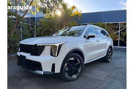 White 2024 Kia Sorento Wagon HEV GT-LINE F