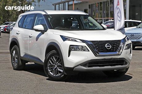 White 2024 Nissan X-Trail Wagon ST F