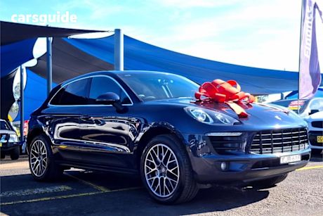 Blue 2015 Porsche Macan Wagon S Diesel