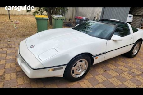 White 1988 Chevrolet Corvette Coupe