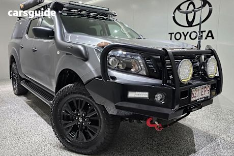 Grey 2020 Nissan Navara Dual Cab Pick-up ST (4X4)