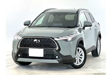 Green 2024 Toyota Corolla Cross SUV GXL F