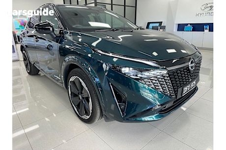 Green 2025 Nissan Qashqai SUV N-DESIGN E-POWER F