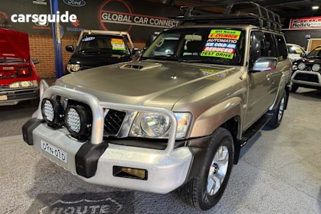 Gold 2004 Nissan Patrol Wagon