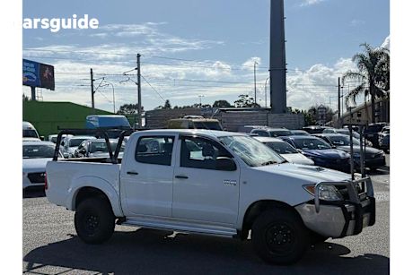 White 2006 Toyota Hilux Ute Tray SR 4X4