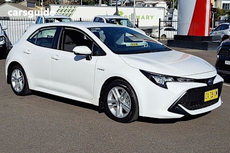 White 2020 Toyota Corolla Hatchback Ascent Sport Hybrid