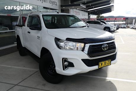 White 2019 Toyota Hilux Ute Tray SR 2.8L T Diesel Automatic Extra Cab
