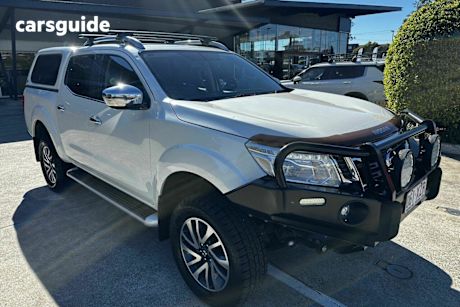 White 2017 Nissan Navara Ute Tray ST-X