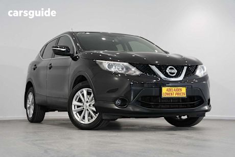 Black 2014 Nissan Qashqai Wagon TS F