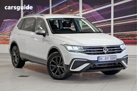 White 2023 Volkswagen Tiguan SUV 132TSI LIFE ALLSPACE 4WD