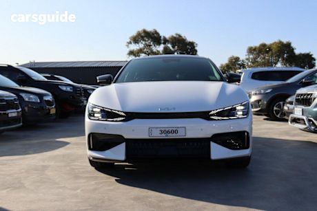 White 2023 Kia EV6 Wagon GT AWD