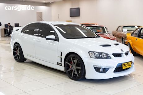 White 2009 HSV Clubsport Sedan R8