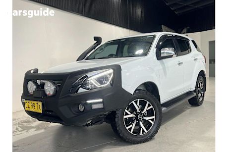 White 2020 Isuzu MU-X Wagon LS-U 4X4