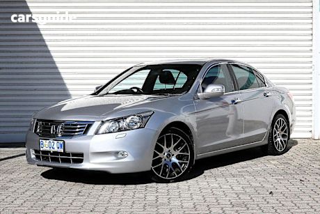 Silver 2010 Honda Accord Sedan V6 LUXURY F