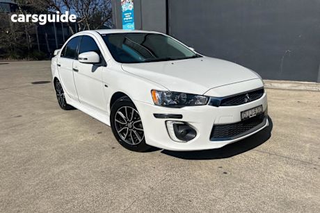 White 2016 Mitsubishi Lancer Sedan ES Sport