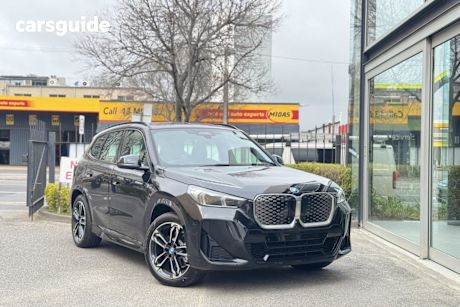 Black 2024 BMW IX1 Wagon Xdrive30 M Sport