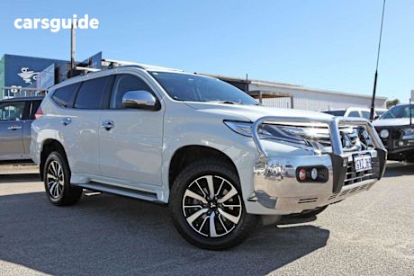 White 2019 Mitsubishi Pajero Sport Wagon GLS (4X4) 7 Seat