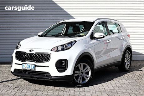 White 2017 Kia Sportage Wagon SI F