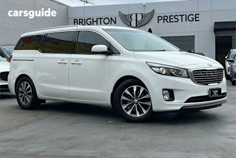 White 2015 Kia Carnival Wagon SLI