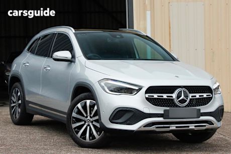 Silver 2020 Mercedes-Benz GLA200 Wagon 200