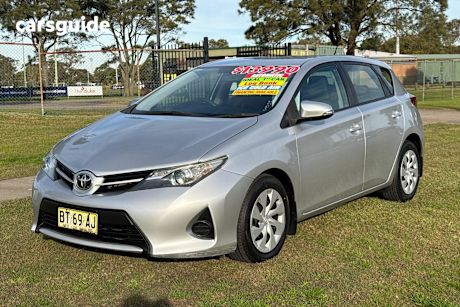 Silver 2012 Toyota Corolla Hatch