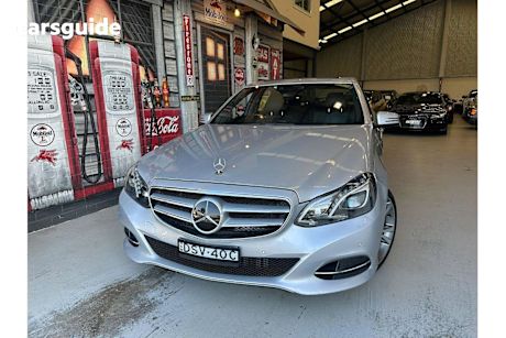 Silver 2013 Mercedes-Benz E-CLASS Sedan E300 BLUETEC HYBRID R