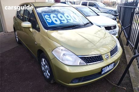 Yellow 2007 Nissan Tiida Hatchback ST-L