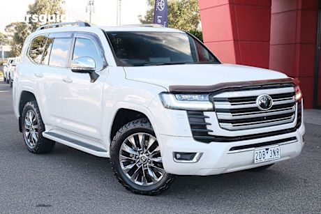 White 2022 Toyota Landcruiser SUV SAHARA ZX 4X4