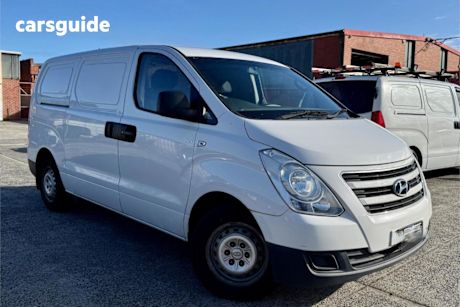 White 2017 Hyundai Iload Van 3S Liftback