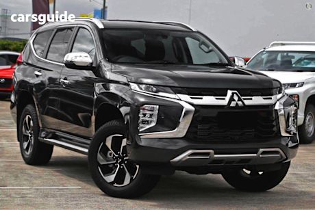 Grey 2024 Mitsubishi Pajero Sport SUV EXCEED 4X4