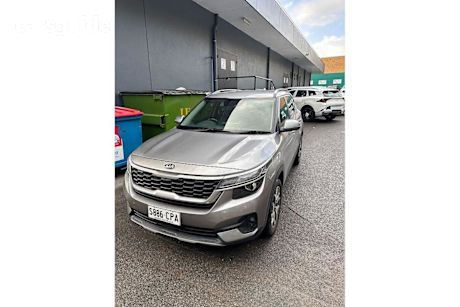 Grey 2020 Kia Seltos SUV SPORT F