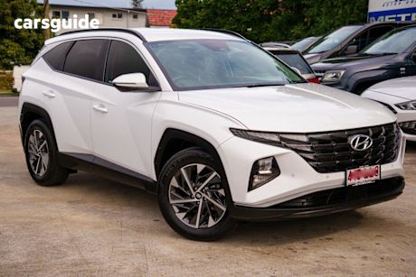 White 2022 Hyundai Tucson Wagon Elite (awd)