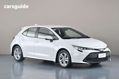 White 2019 Toyota Corolla Hatchback Ascent Sport (hybrid)