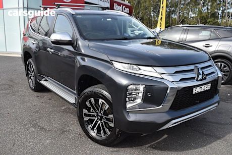 Grey 2020 Mitsubishi Pajero Sport SUV EXCEED 4X4