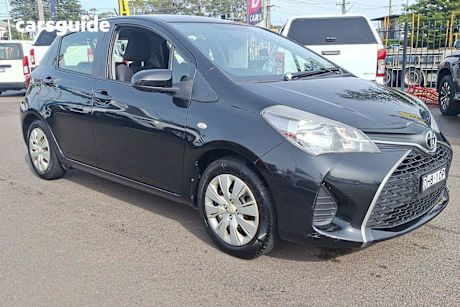Black 2016 Toyota Yaris Hatchback Ascent