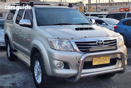 Silver 2013 Toyota Hilux Dual Cab Pick-up SR5 (4X4)